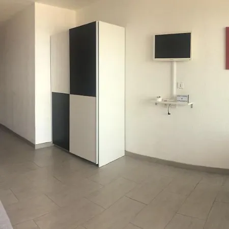 Bel F1 30m² Face Parking Apartamento *